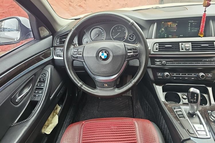 Used BMW 5 Series 2014 525Li Leading Model Steering Wheel