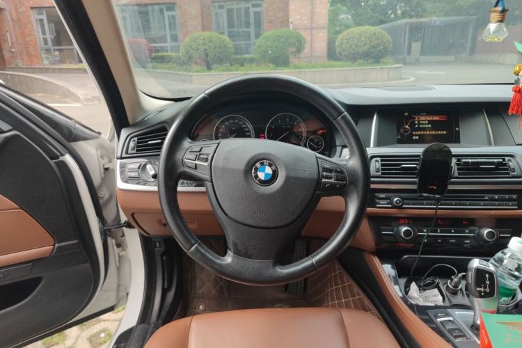 Used BMW 5 Series 2014 520Li Elegant Model Steering Wheel