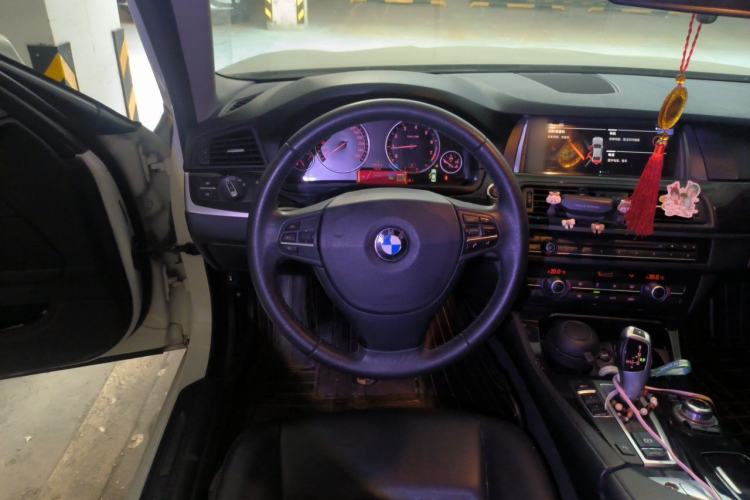 Used BMW 5 Series 2014 520Li Elegant Model Steering Wheel
