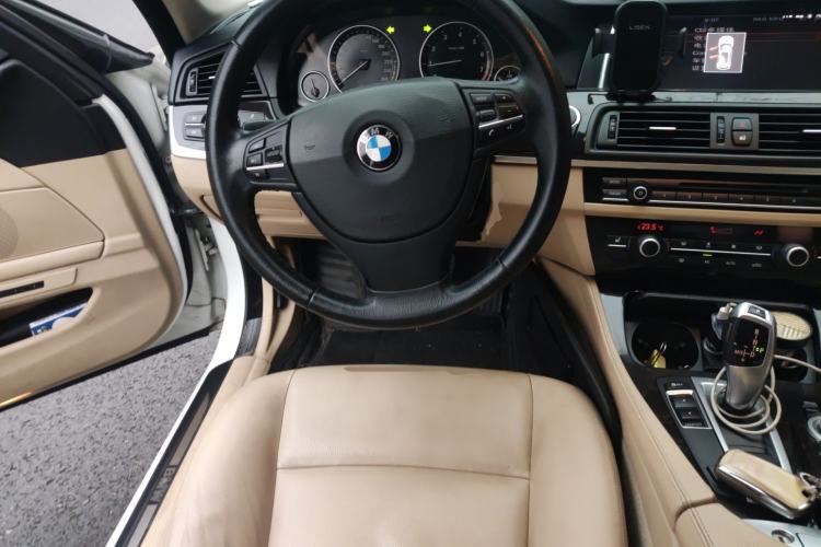 Used BMW 5 Series 2014 525Li Leading Model Steering Wheel