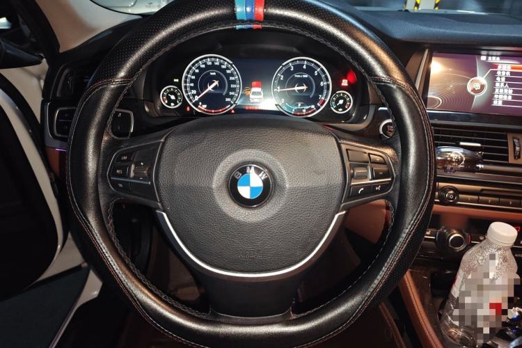Used BMW 5 Series 2014 525Li Leading Model Steering Wheel