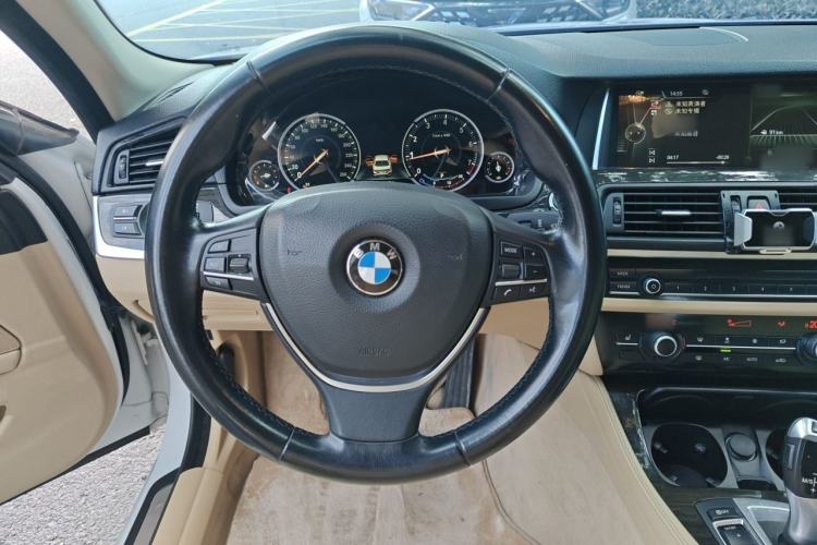 Used BMW 5 Series 2014 525Li Luxury Design Package Steering Wheel