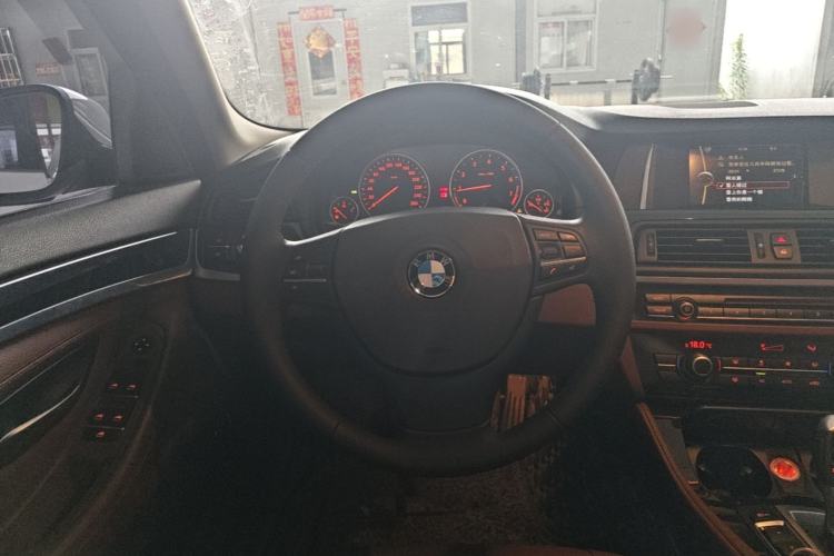 Used BMW 5 Series 2014 520i Elegant Edition Steering Wheel
