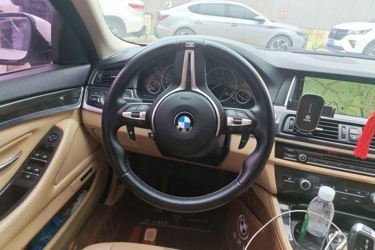 Used BMW 5 Series 2014 525Li Luxury Design Package Steering Wheel