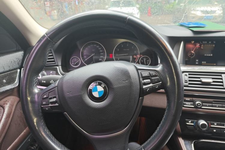Used BMW 5 Series 2014 525Li Luxury Design Package Steering Wheel