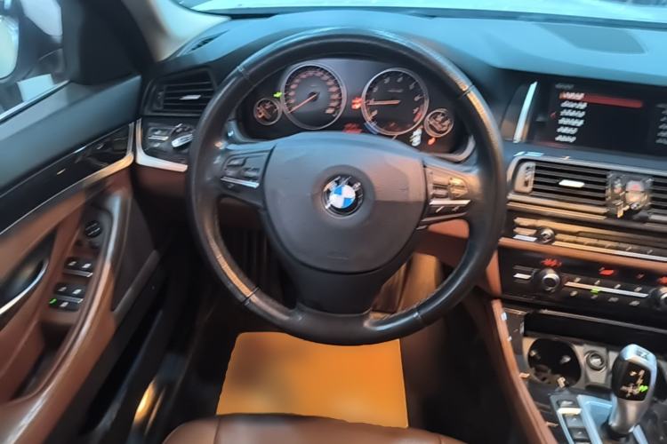 Used BMW 5 Series 2014 520Li Elegant Model Steering Wheel