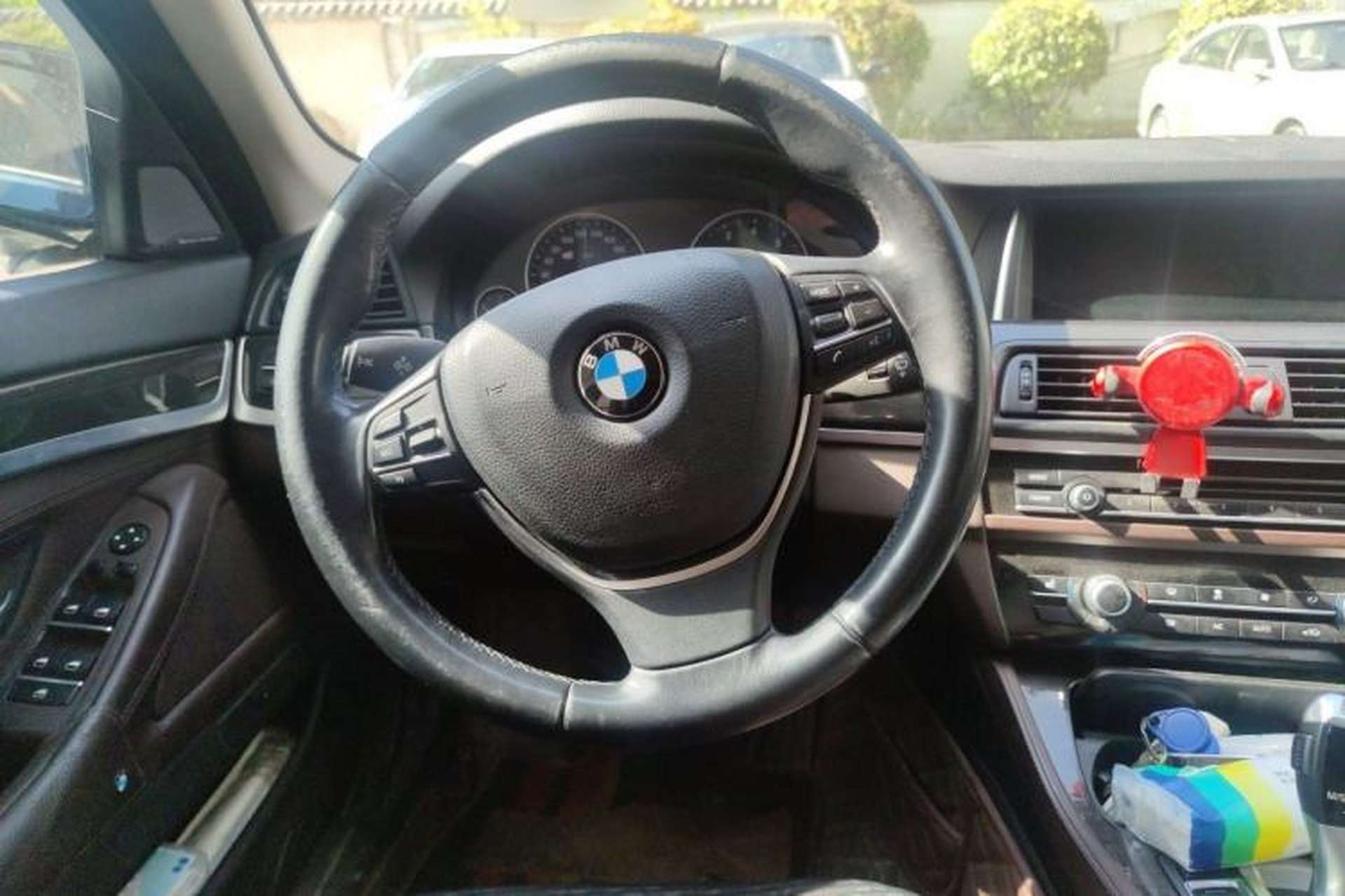 Used BMW 5 Series 2014 525Li Luxury Design Package Steering Wheel