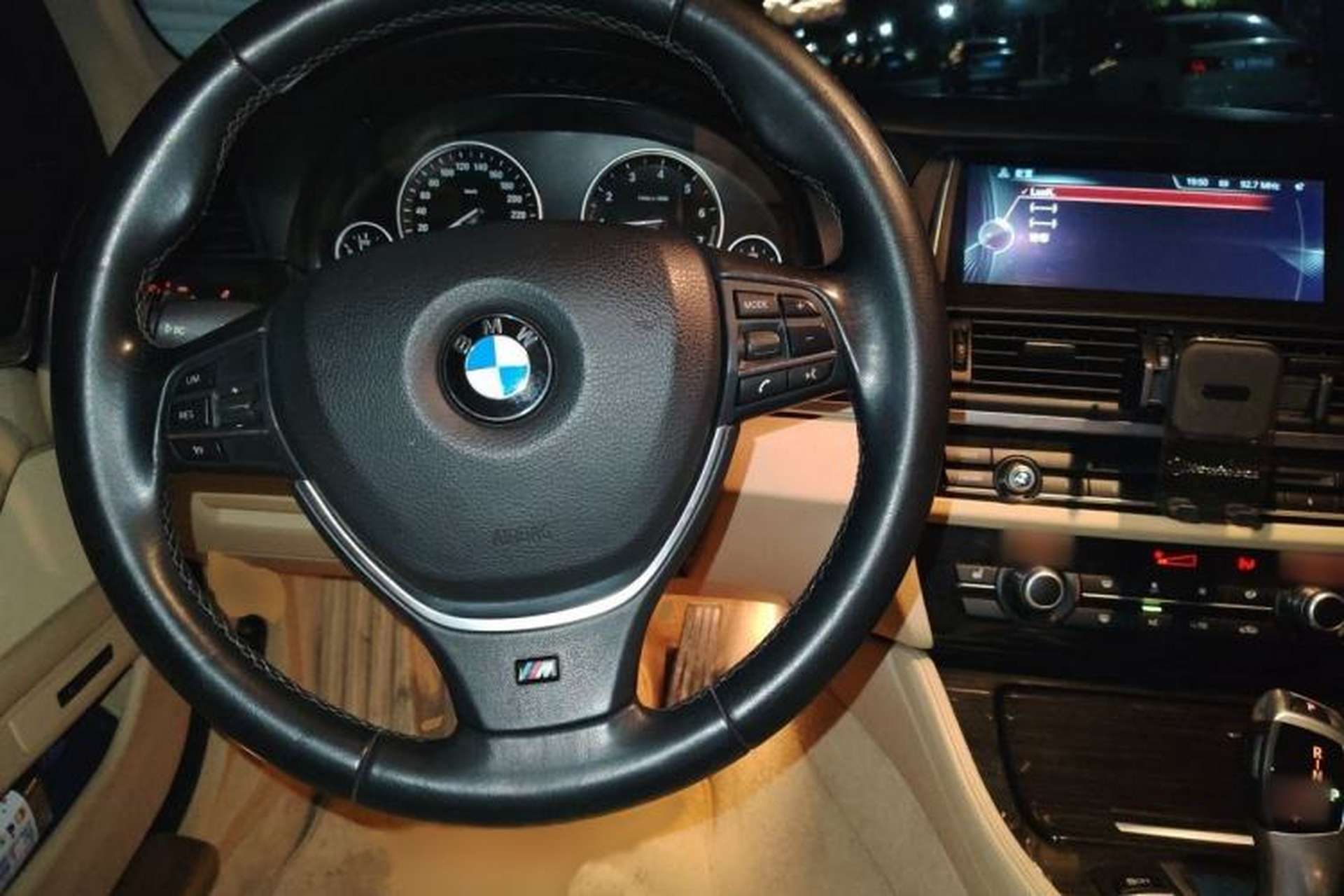 Used BMW 5 Series 2014 525Li Luxury Design Package Steering Wheel