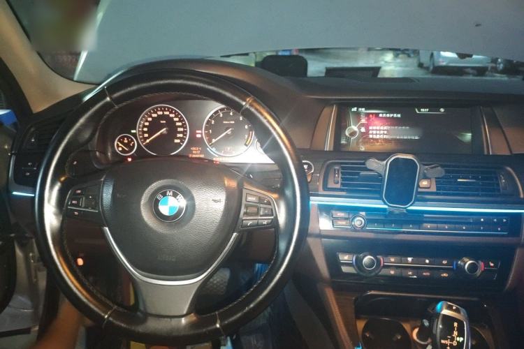 Used BMW 5 Series 2014 525Li Luxury Design Package Steering Wheel