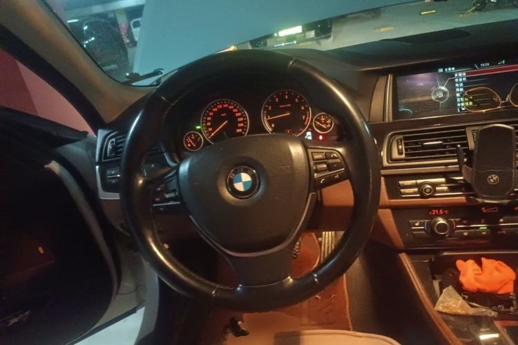 Used BMW 5 Series 2014 528Li Leading Model Steering Wheel