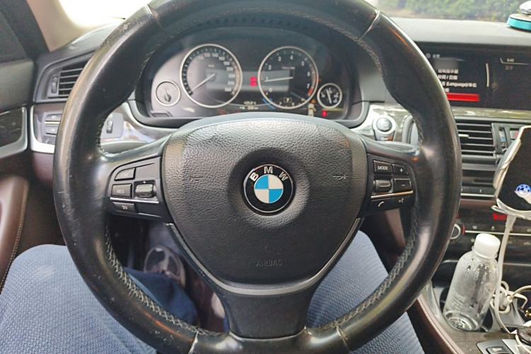 Used BMW 5 Series 2014 525Li Luxury Design Package Steering Wheel