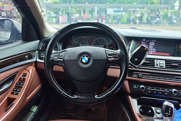 Used BMW 5 Series 2014 525Li Leading Model Steering Wheel