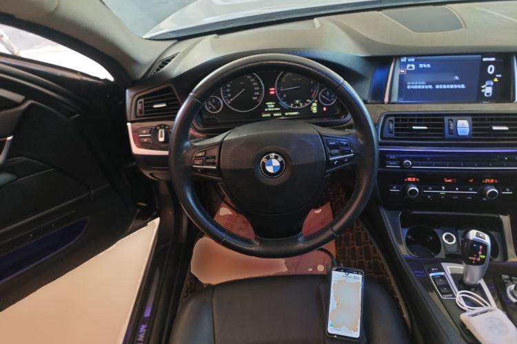 Used BMW 5 Series 2014 525Li Leading Model Steering Wheel