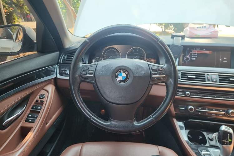 Used BMW 5 Series 2014 520Li Elegant Model Steering Wheel