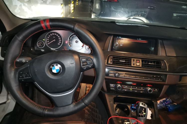 Used BMW 5 Series 2014 525Li Leading Model Steering Wheel