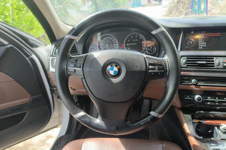 Used BMW 5 Series 2014 525Li Leading Model Steering Wheel