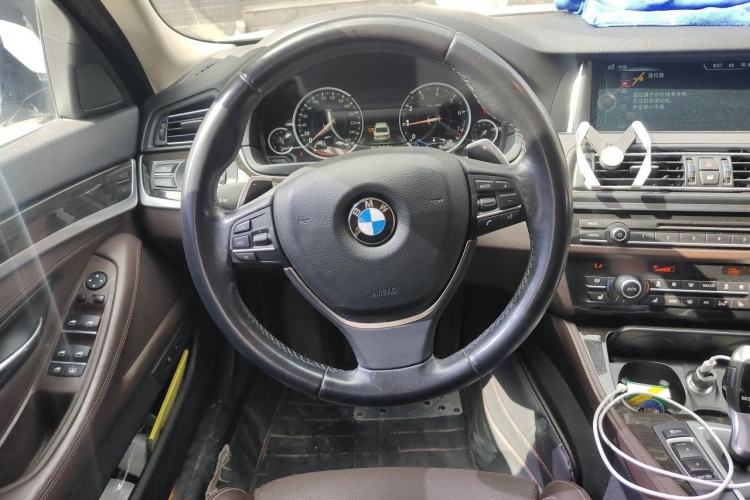 Used BMW 5 Series 2014 535Li Luxury Design Package Steering Wheel