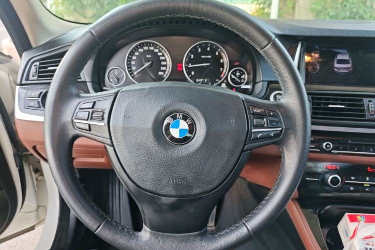 Used BMW 5 Series 2014 520Li Elegant Model Steering Wheel