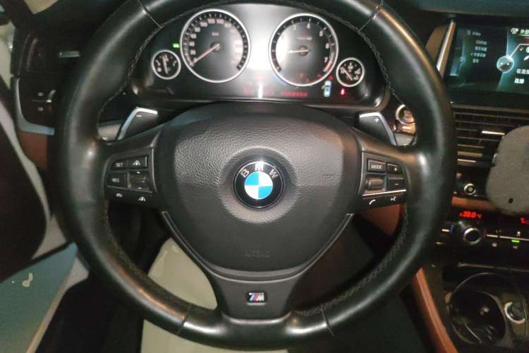 Used BMW 5 Series 2014 520i Touring Edition Steering Wheel