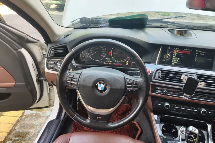 Used BMW 5 Series 2014 520Li Elegant Model Steering Wheel