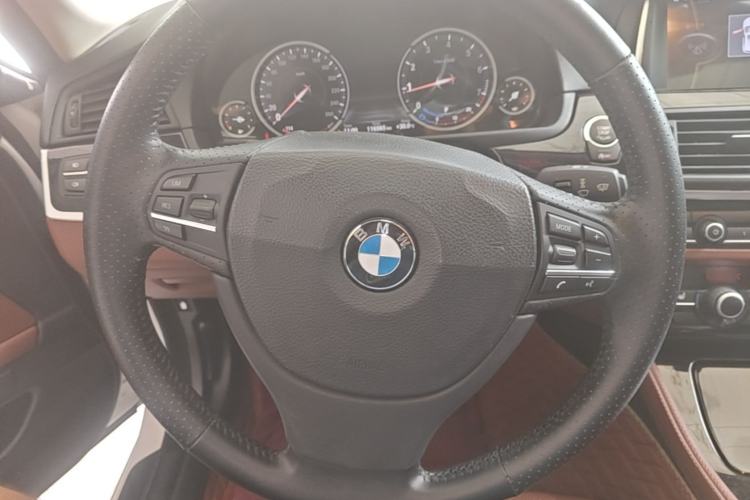 Used BMW 5 Series 2014 525Li Leading Model Steering Wheel
