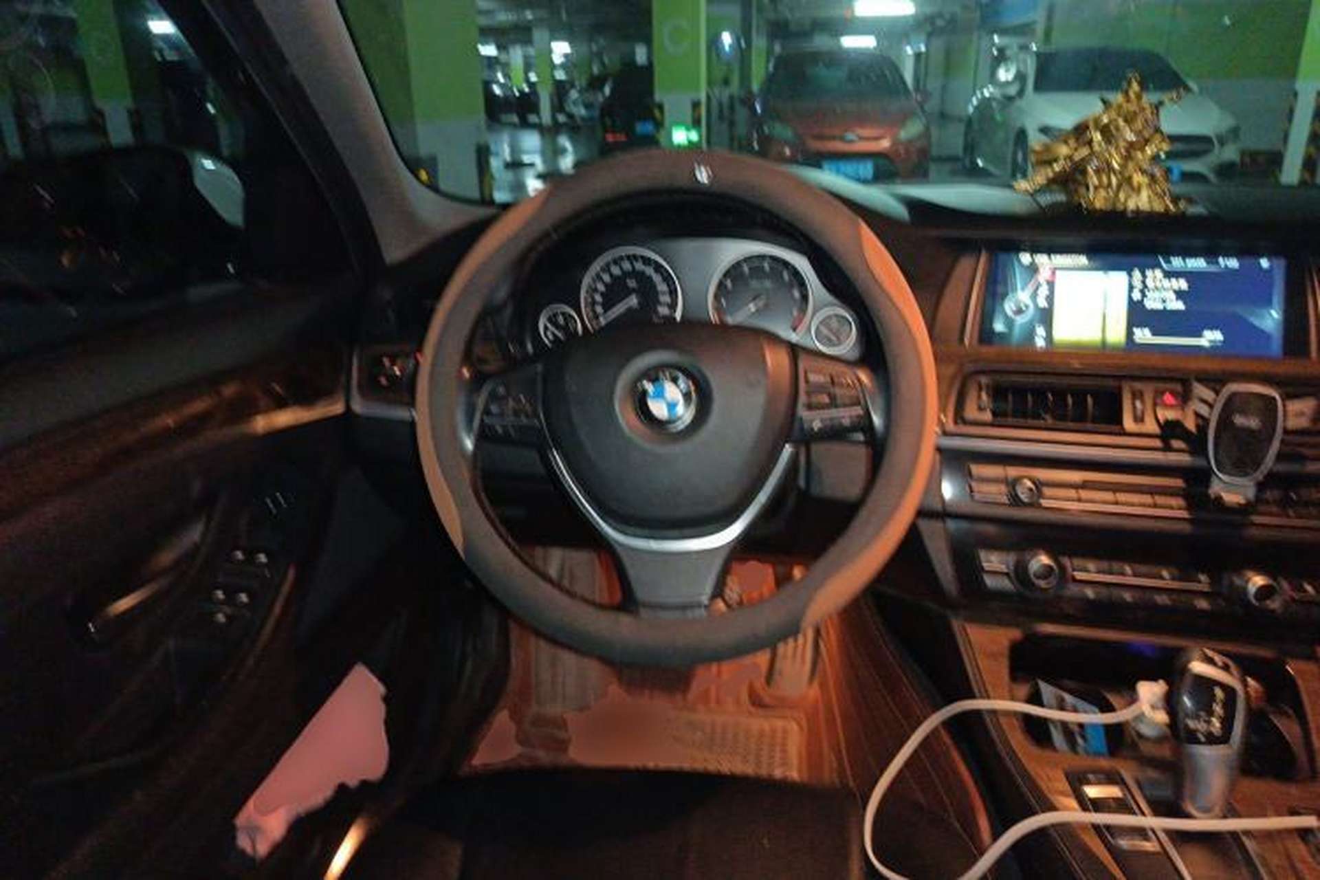 Used BMW 5 Series 2014 525Li Fashion Design Package Steering Wheel