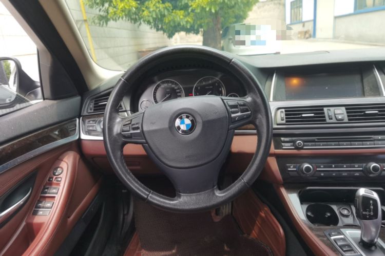 Used BMW 5 Series 2014 525Li Leading Model Steering Wheel