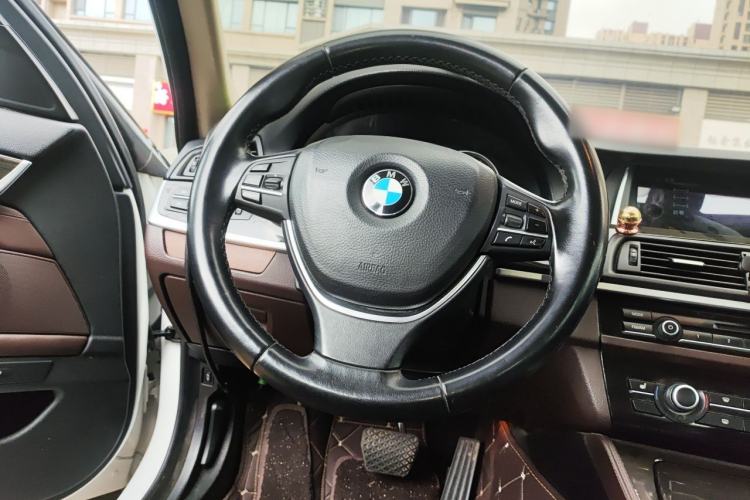 Used BMW 5 Series 2014 525Li Luxury Design Package Steering Wheel