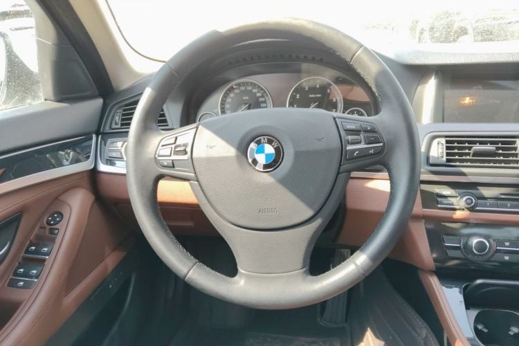 Used BMW 5 Series 2014 520i Elegant Edition Steering Wheel