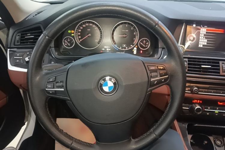 Used BMW 5 Series 2014 520Li Elegant Model Steering Wheel