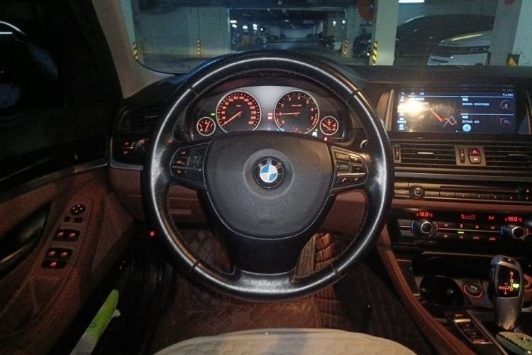 Used BMW 5 Series 2014 520Li Elegant Model Steering Wheel