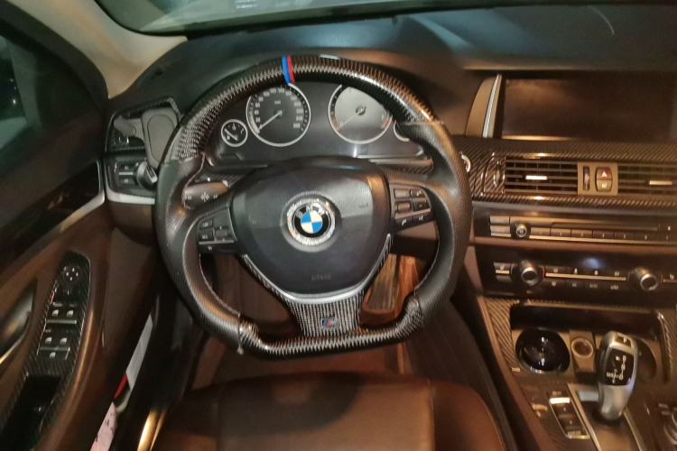 Used BMW 5 Series 2014 525Li Luxury Design Package Steering Wheel