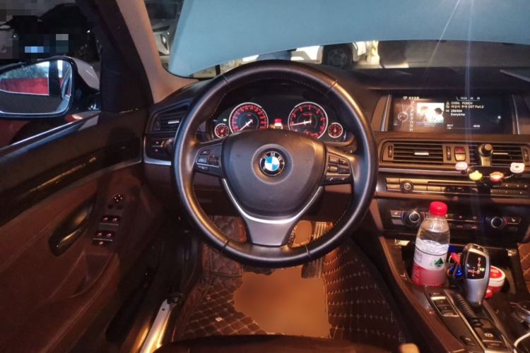 Used BMW 5 Series 2014 525Li Luxury Design Package Steering Wheel