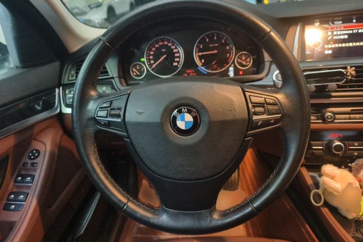 Used BMW 5 Series 2014 520Li Elegant Model Steering Wheel