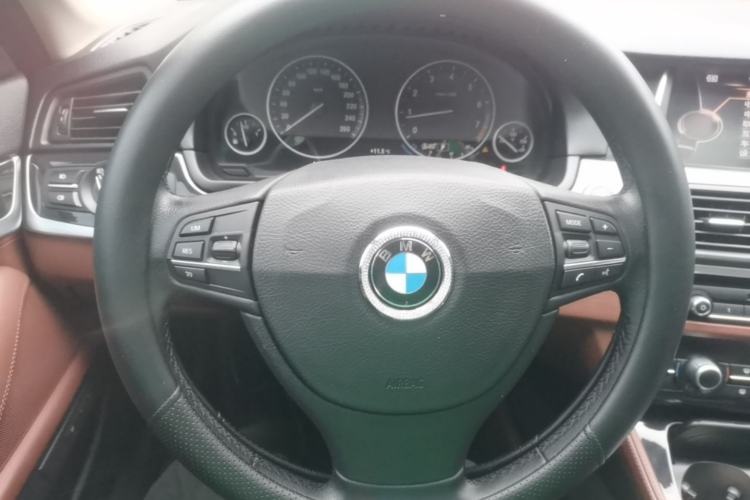 Used BMW 5 Series 2014 520i Elegant Edition Steering Wheel
