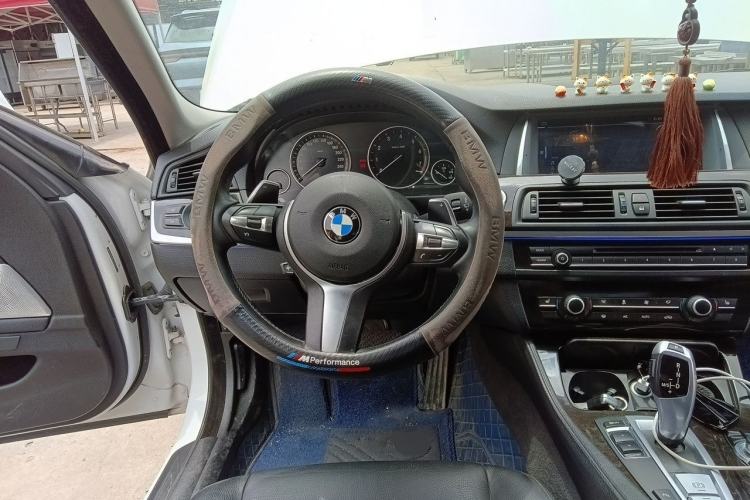 Used BMW 5 Series 2014 525Li Leading Model Steering Wheel