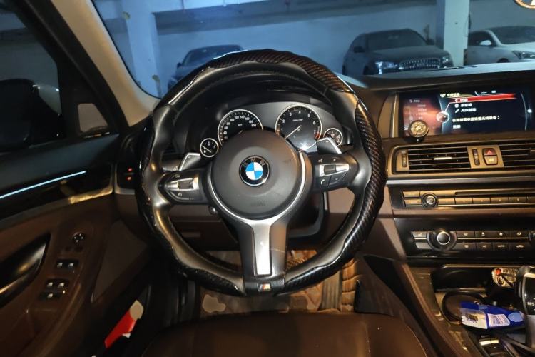 Used BMW 5 Series 2014 525Li Luxury Design Package Steering Wheel