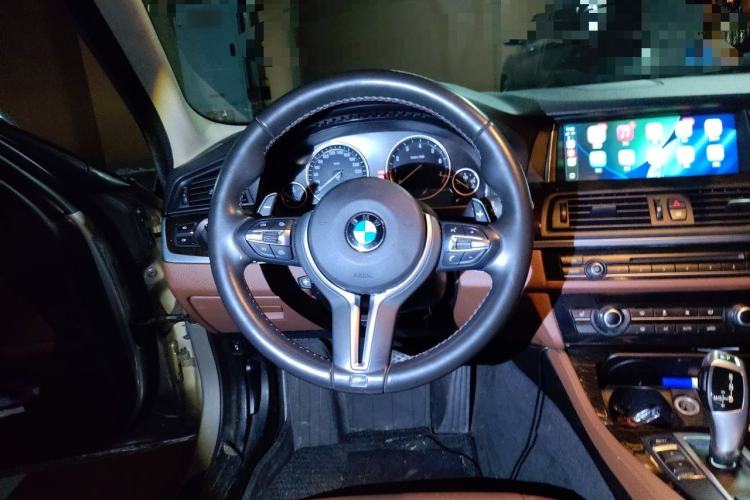 Used BMW 5 Series 2014 530Li Leading Model Steering Wheel