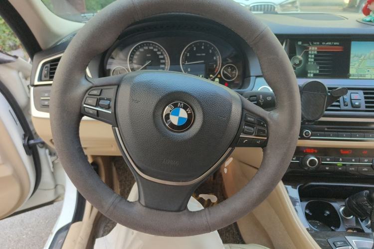 Used BMW 5 Series 2014 525Li Luxury Design Package Steering Wheel