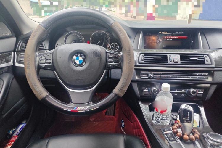 Used BMW 5 Series 2014 525Li Luxury Design Package Steering Wheel