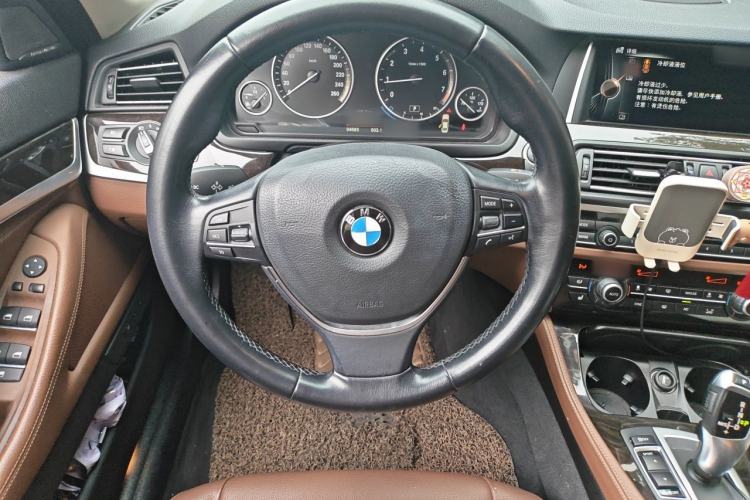 Used BMW 5 Series 2014 528Li xDrive Premium Edition Steering Wheel