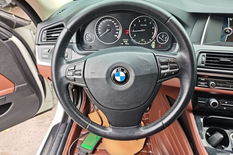 Used BMW 5 Series 2014 520Li Elegant Model Steering Wheel