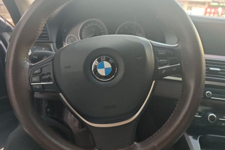 Used BMW 5 Series 2014 525Li Luxury Design Package Steering Wheel