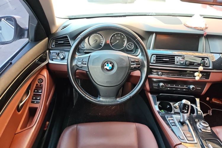 Used BMW 5 Series 2014 520Li Elegant Model Steering Wheel