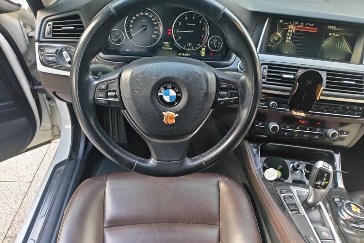 Used BMW 5 Series 2014 525Li Luxury Design Package Steering Wheel