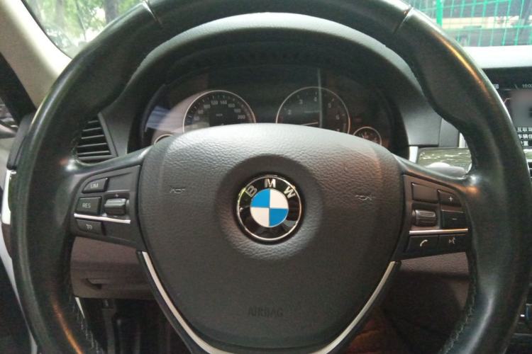 Used BMW 5 Series 2014 525Li Luxury Design Package Steering Wheel