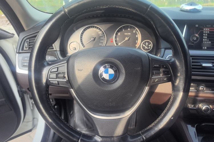 Used BMW 5 Series 2014 525Li Luxury Design Package Steering Wheel