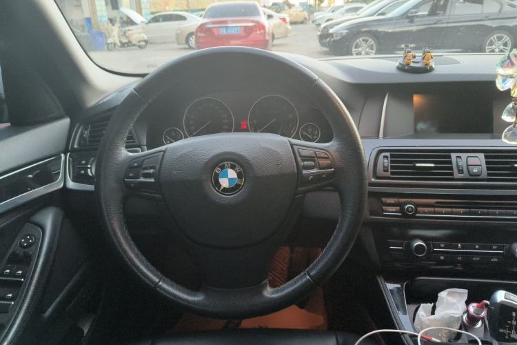 Used BMW 5 Series 2014 520Li Elegant Model Steering Wheel