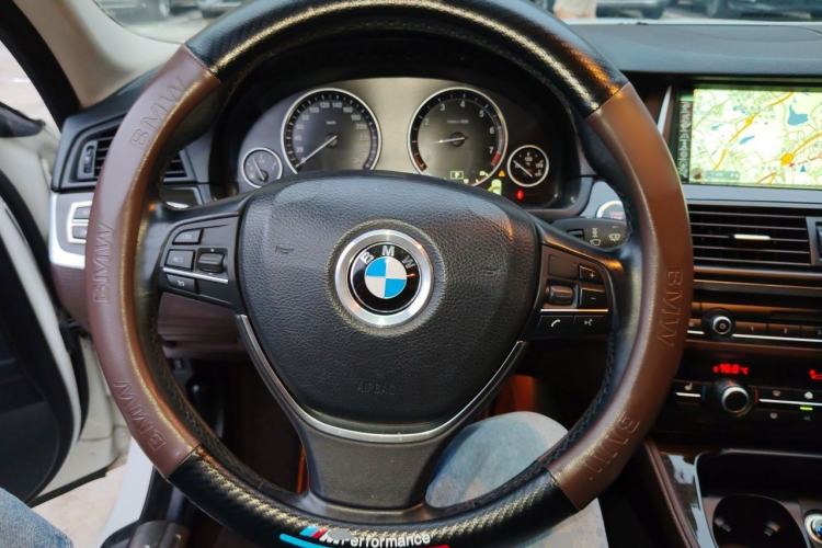 Used BMW 5 Series 2014 525Li Luxury Design Package Steering Wheel