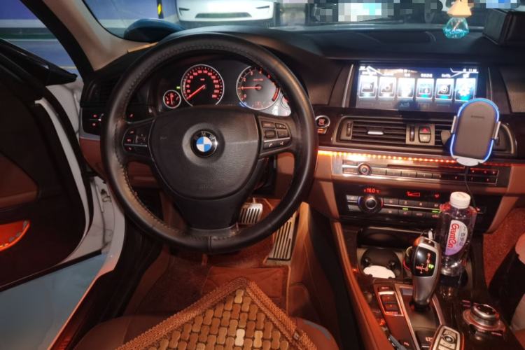 Used BMW 5 Series 2014 525Li Leading Model Steering Wheel